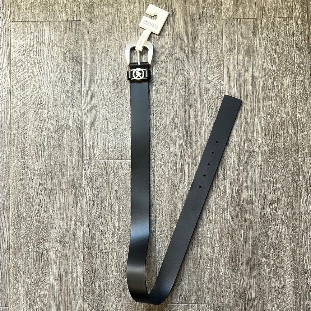 Michael Kors Women’s Black Belt